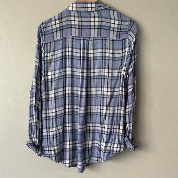 Light Blue Lightweight Flannel - Size L - Picture 5 of 9